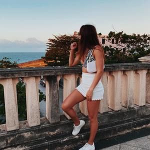 Meet your Posher, Kiana